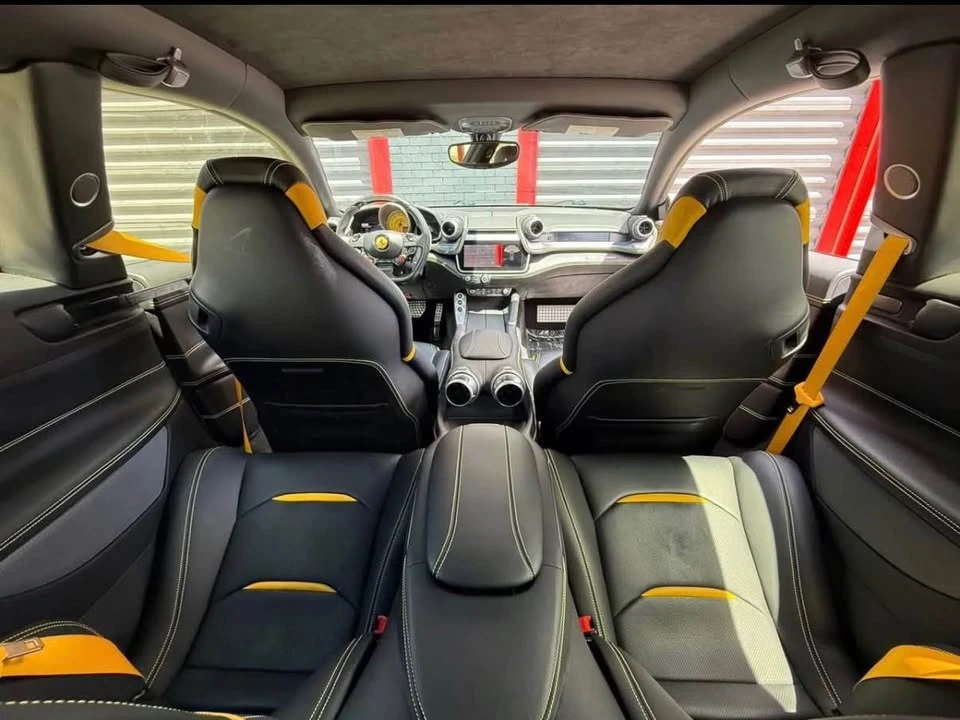 2017 Ferrari GTC4Lusso - Image 18 of 19