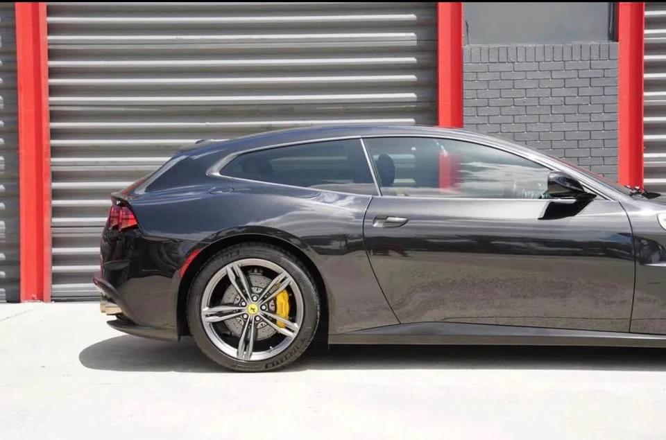 2017 Ferrari GTC4Lusso - Image 4 of 19