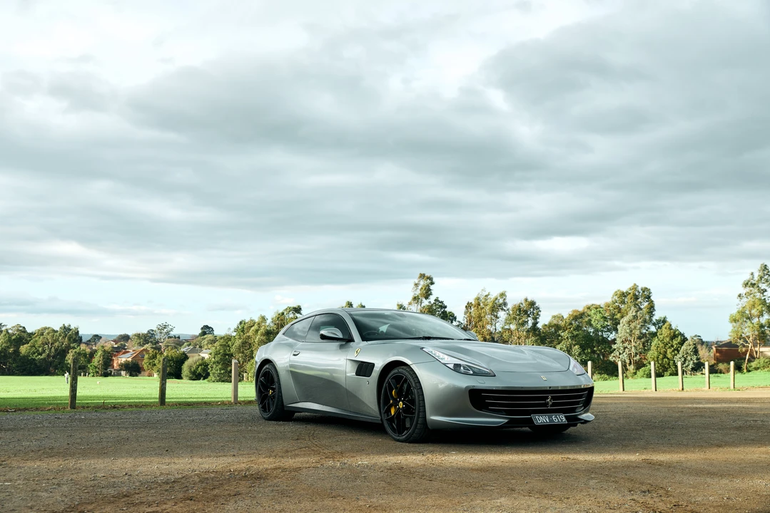 2017 Ferrari GTC4Lusso T - Image 12 of 31