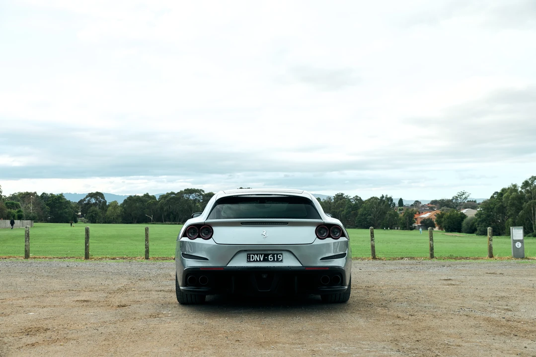 2017 Ferrari GTC4Lusso T - Image 11 of 31