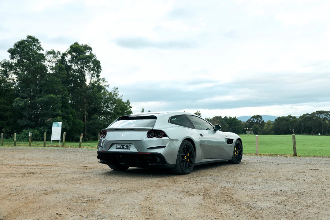 2017 Ferrari GTC4Lusso T - Image 7 of 31