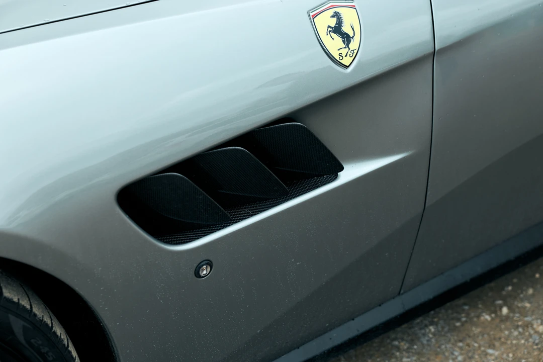2017 Ferrari GTC4Lusso T - Image 21 of 31