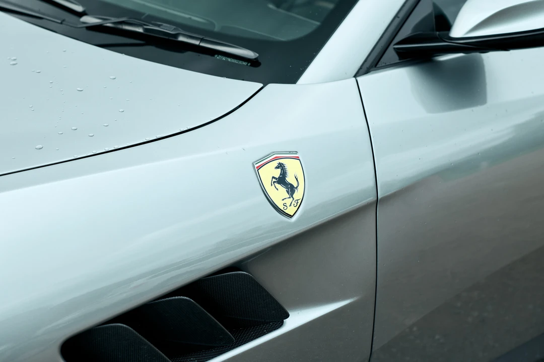2017 Ferrari GTC4Lusso T - Image 22 of 31