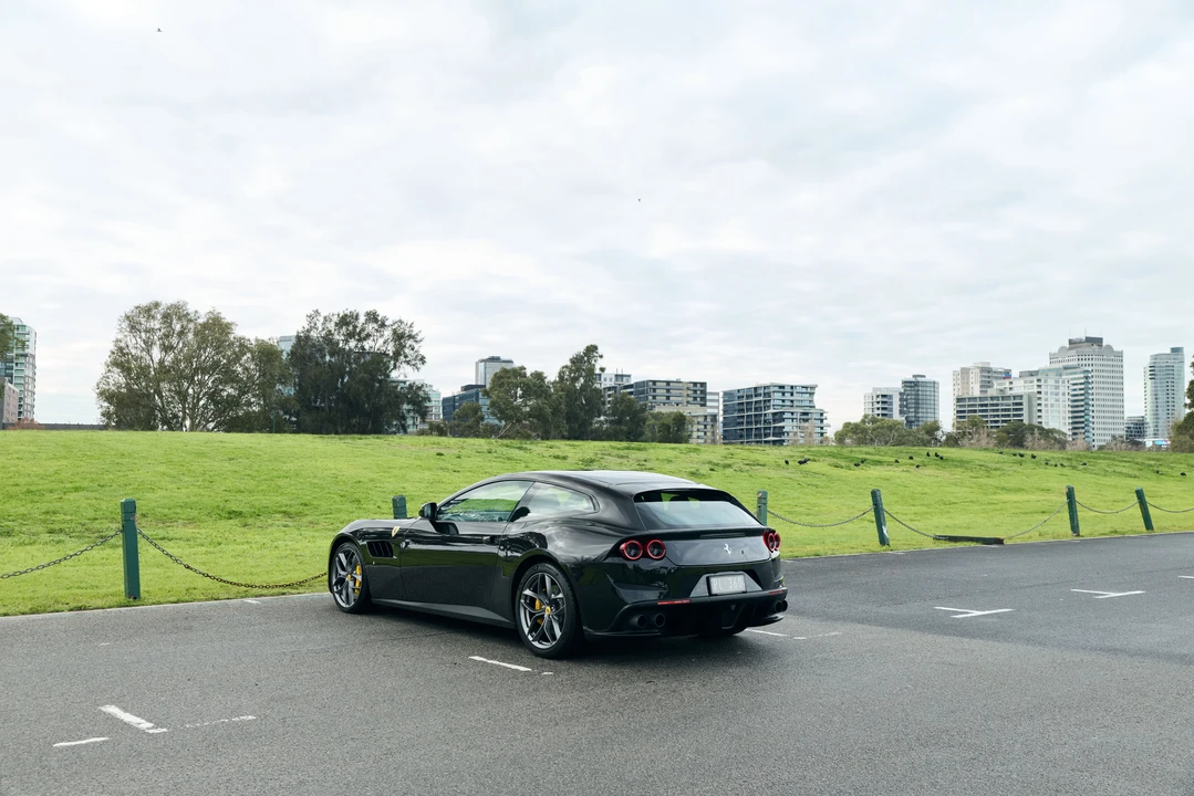 2017 Ferrari GTC4Lusso T - Image 14 of 31