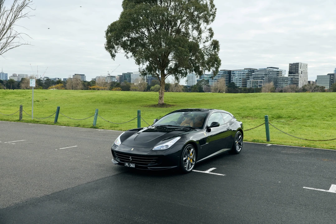 2017 Ferrari GTC4Lusso T - Image 16 of 31