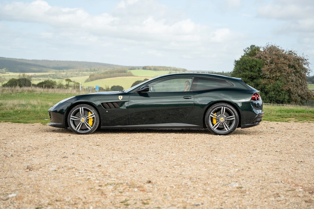 2017 Ferrari GTC4Lusso - Image 9 of 31