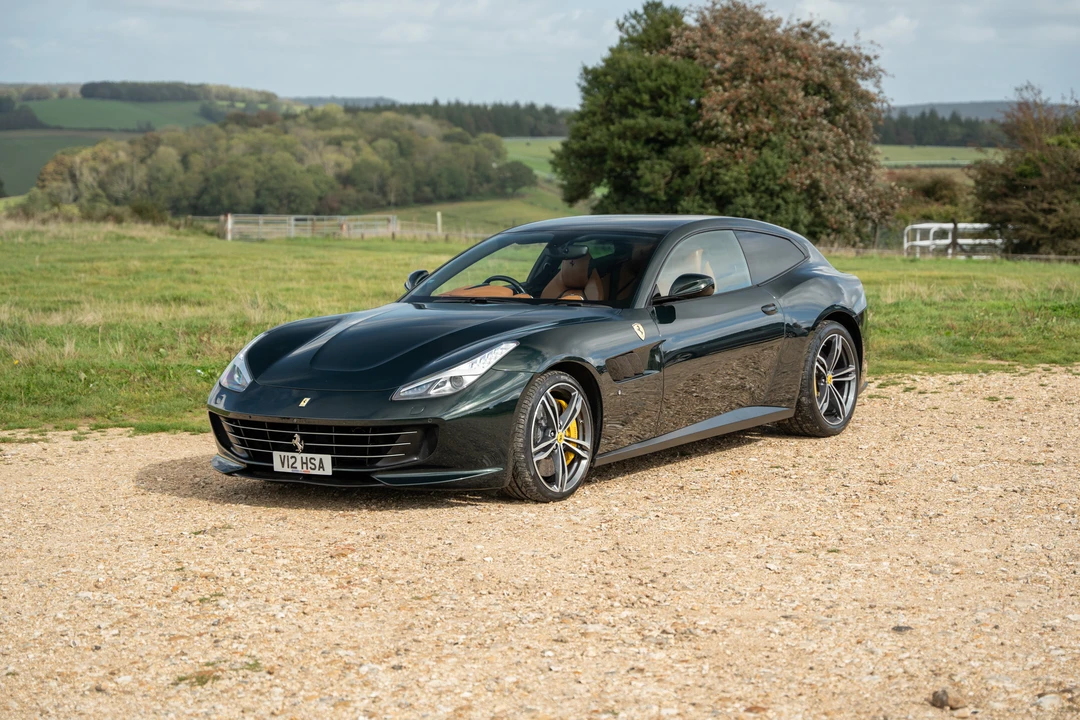 2017 Ferrari GTC4Lusso - Image 18 of 31