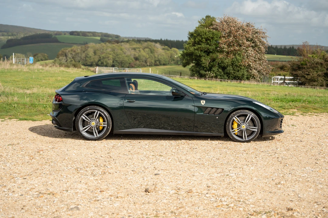 2017 Ferrari GTC4Lusso - Image 5 of 31