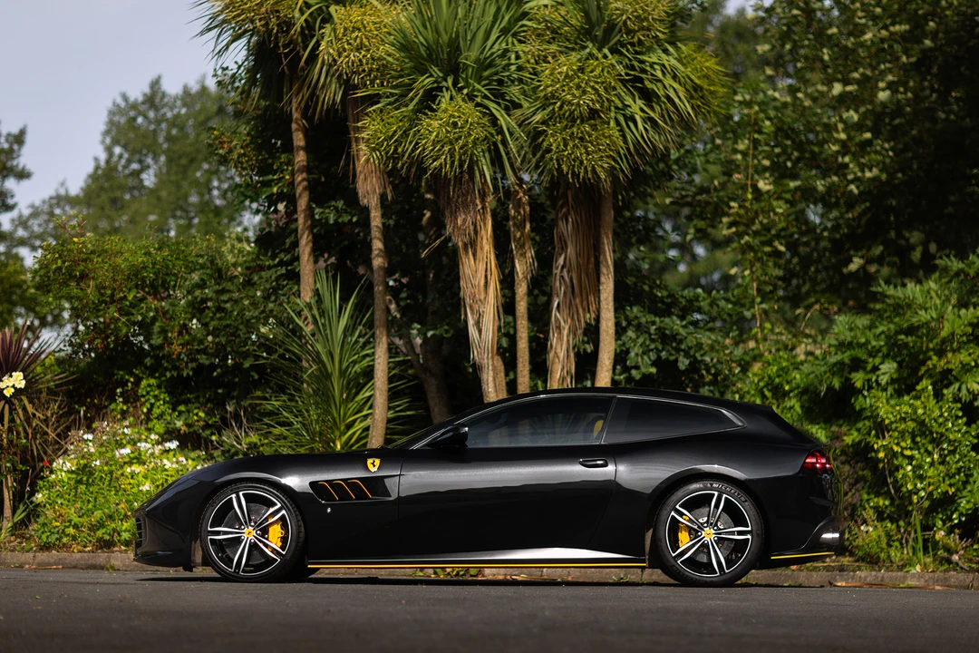 2017 Ferrari GTC4Lusso - Image 12 of 31