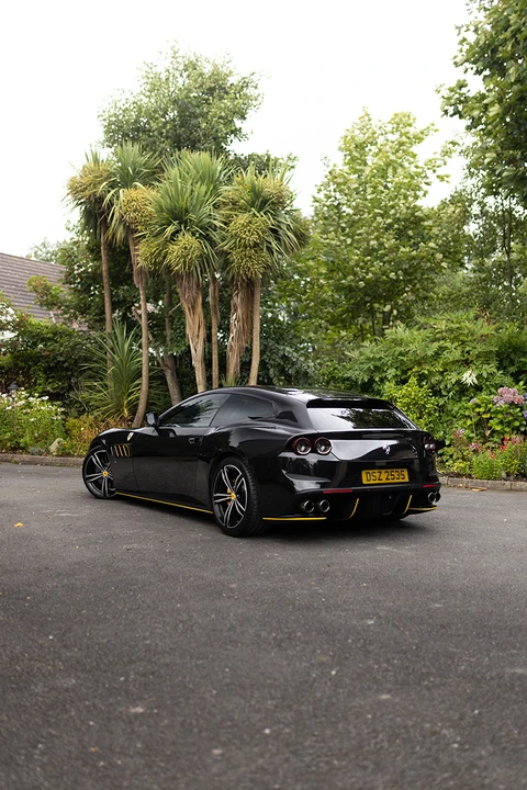 2017 Ferrari GTC4Lusso - Image 21 of 31