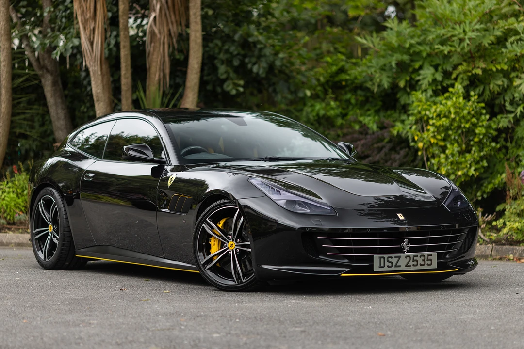 2017 Ferrari GTC4Lusso - Image 17 of 31