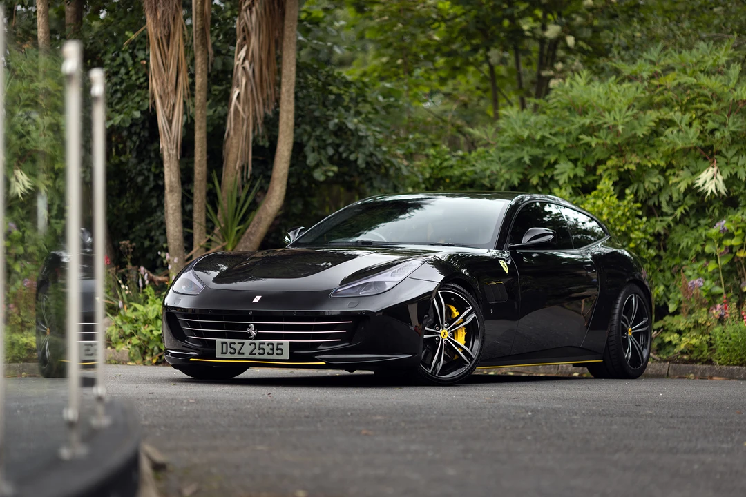 2017 Ferrari GTC4Lusso - Image 3 of 31