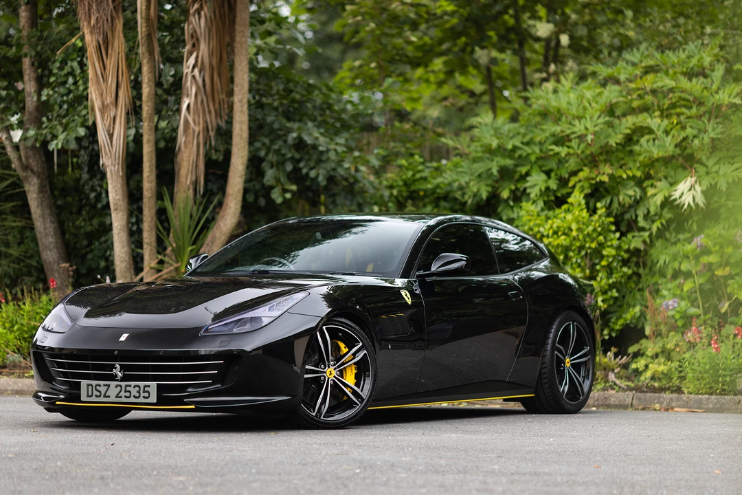 2017 Ferrari GTC4Lusso - Image 11 of 31