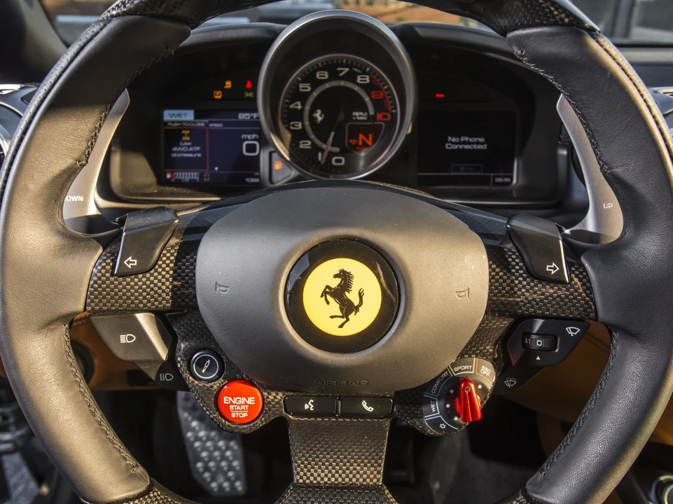 2017 Ferrari GTC4Lusso - Image 6 of 23