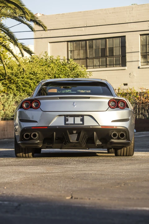 2017 Ferrari GTC4Lusso - Image 14 of 23