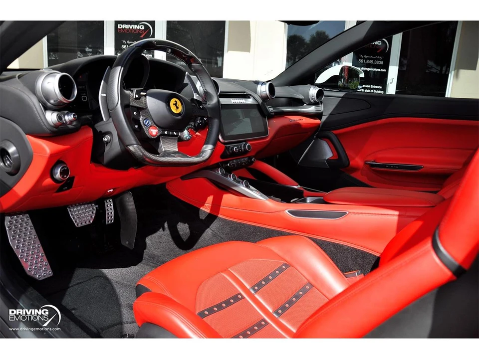2017 Ferrari GTC4Lusso - Image 31 of 31
