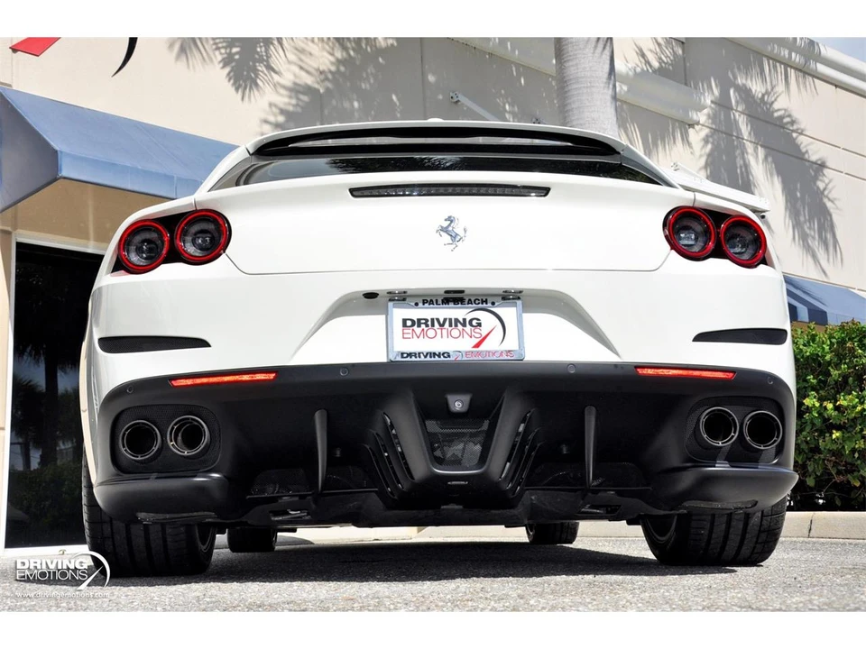 2017 Ferrari GTC4Lusso - Image 21 of 31