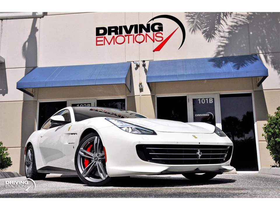 2017 Ferrari GTC4Lusso - Image 7 of 31