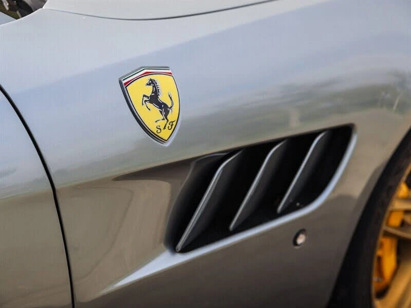 2017 Ferrari GTC4Lusso - Image 15 of 31