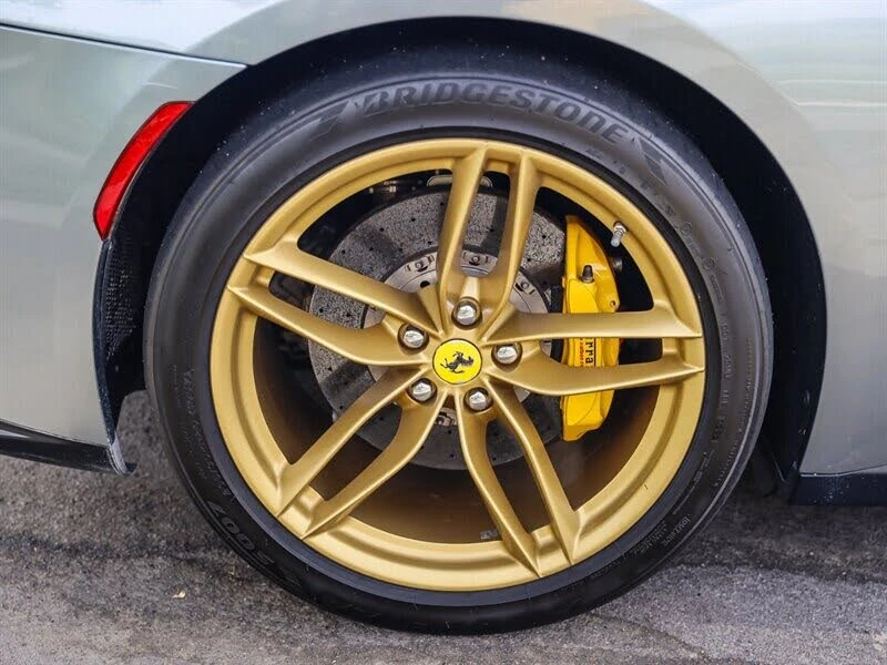 2017 Ferrari GTC4Lusso - Image 10 of 31