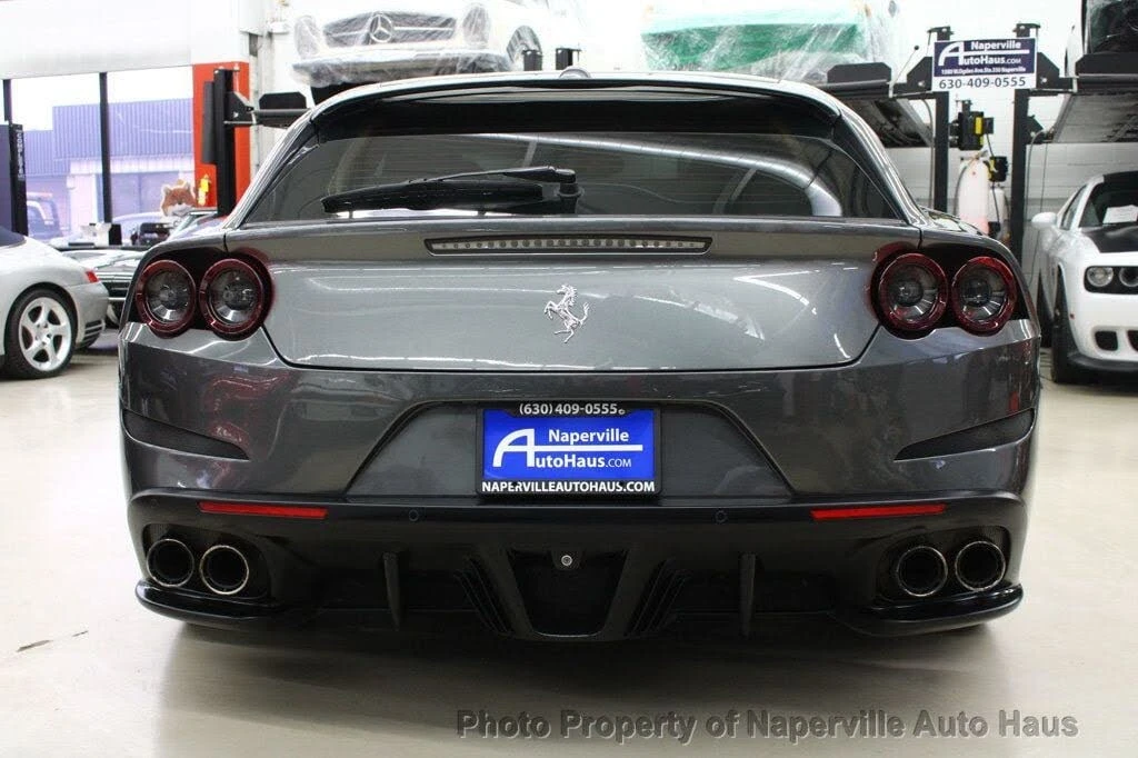2017 Ferrari GTC4Lusso - Image 7 of 31