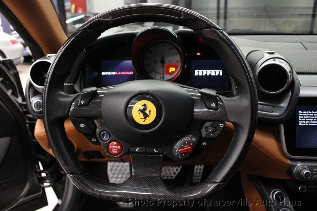 2017 Ferrari GTC4Lusso - Image 21 of 31