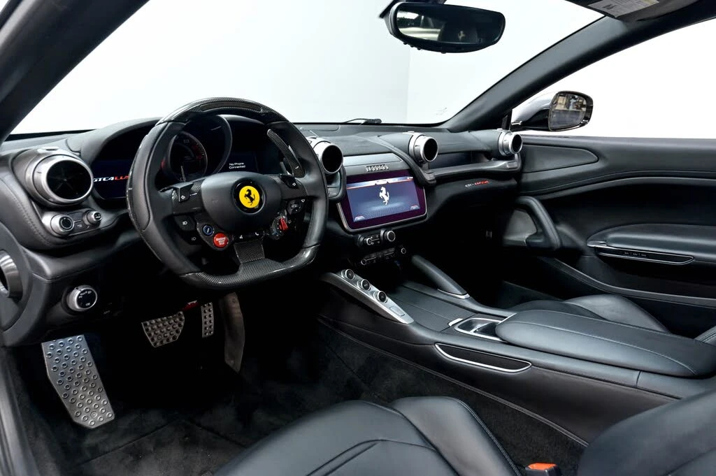 2017 Ferrari GTC4Lusso - Image 11 of 31