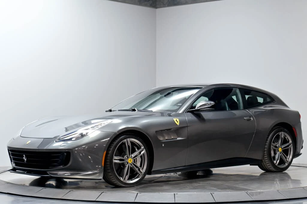 2017 Ferrari GTC4Lusso - Image 2 of 31