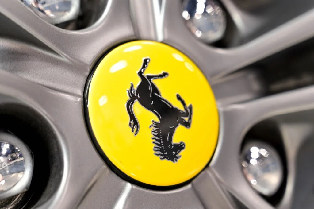 2017 Ferrari GTC4Lusso - Image 30 of 31