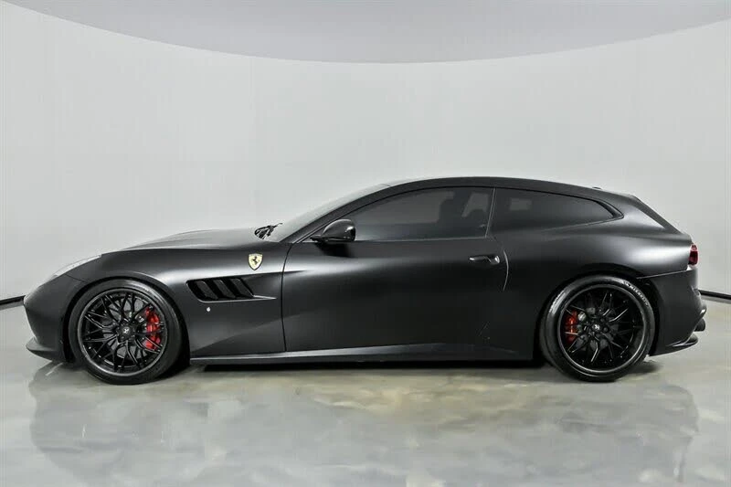 2017 Ferrari GTC4Lusso - Image 7 of 31