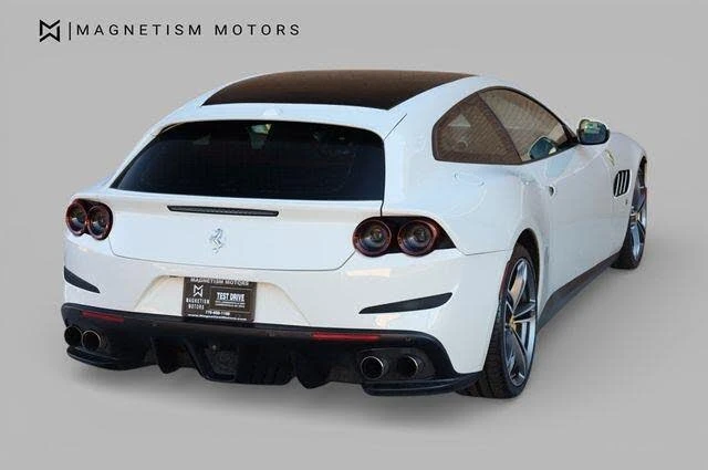 2017 Ferrari GTC4Lusso - Image 9 of 31