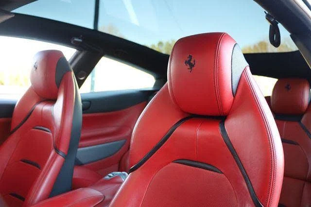 2017 Ferrari GTC4Lusso - Image 20 of 31