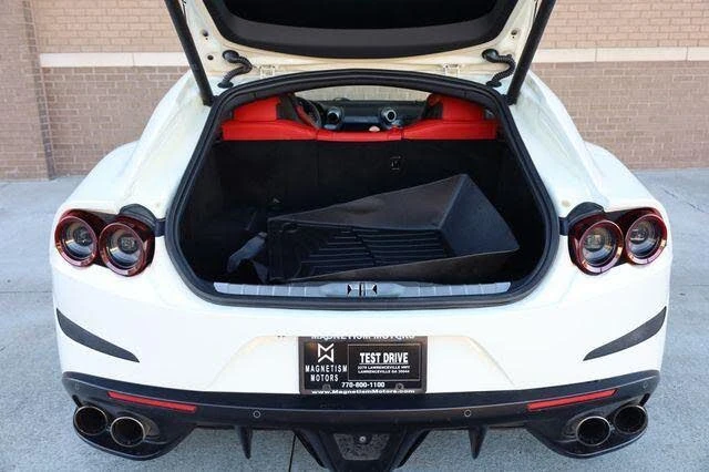 2017 Ferrari GTC4Lusso - Image 12 of 31