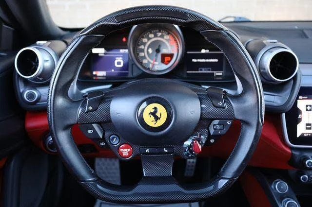 2017 Ferrari GTC4Lusso - Image 29 of 31