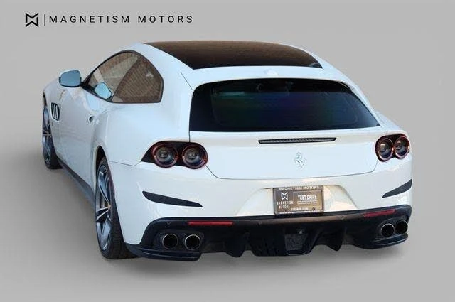 2017 Ferrari GTC4Lusso - Image 8 of 31