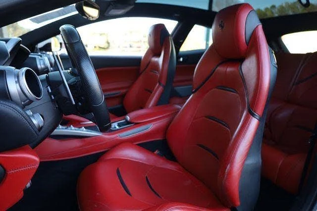 2017 Ferrari GTC4Lusso - Image 18 of 31