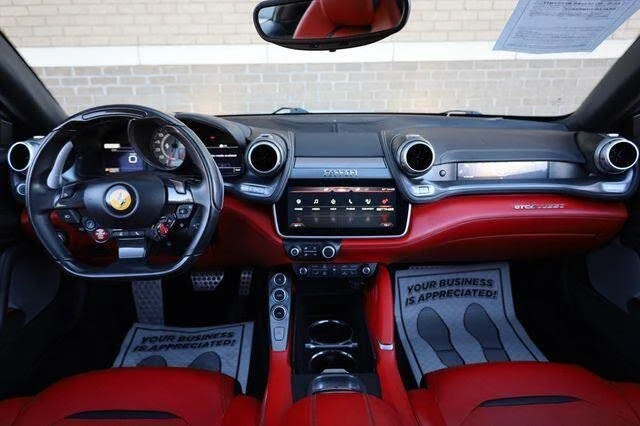 2017 Ferrari GTC4Lusso - Image 28 of 31