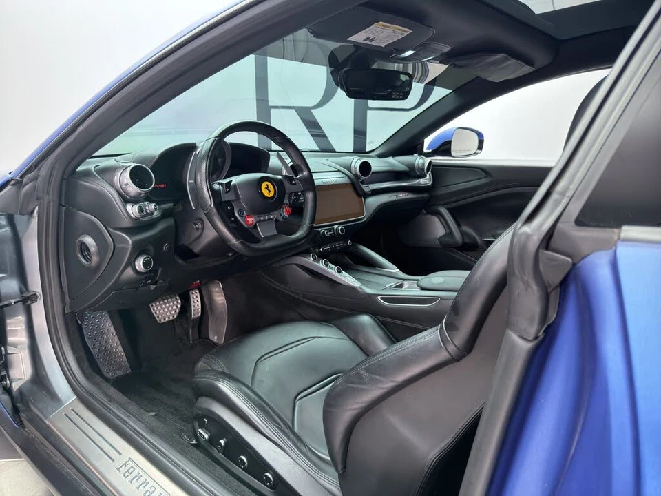 2017 Ferrari GTC4Lusso - Image 15 of 22