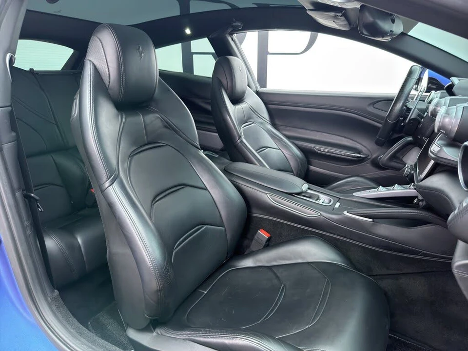 2017 Ferrari GTC4Lusso - Image 17 of 22