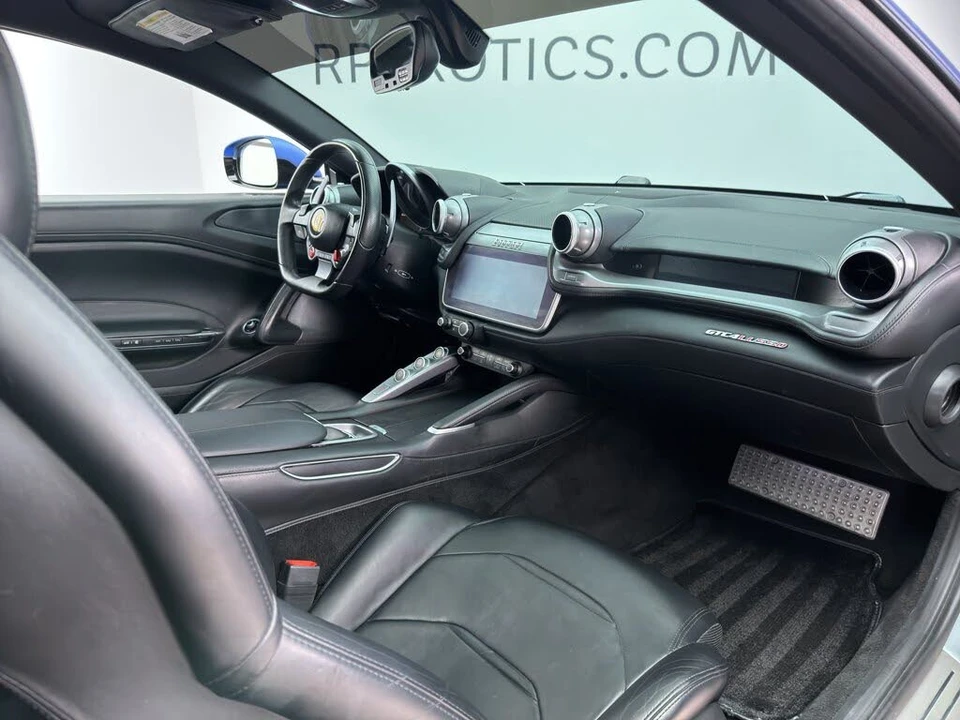 2017 Ferrari GTC4Lusso - Image 18 of 22