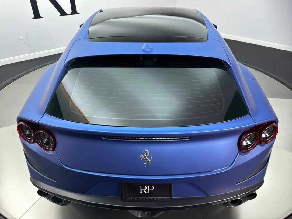 2017 Ferrari GTC4Lusso - Image 11 of 22