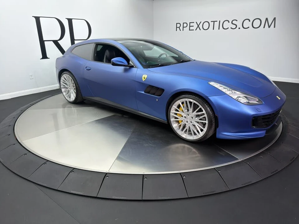 2017 Ferrari GTC4Lusso - Image 8 of 22