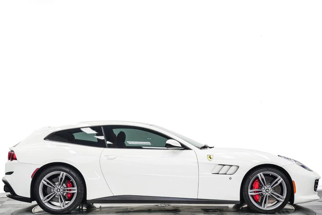2017 Ferrari GTC4Lusso - Image 2 of 31