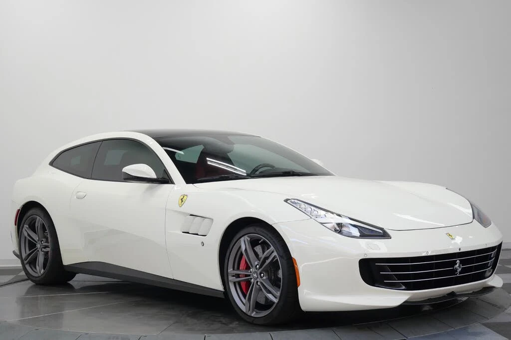2017 Ferrari GTC4Lusso - Image 3 of 31
