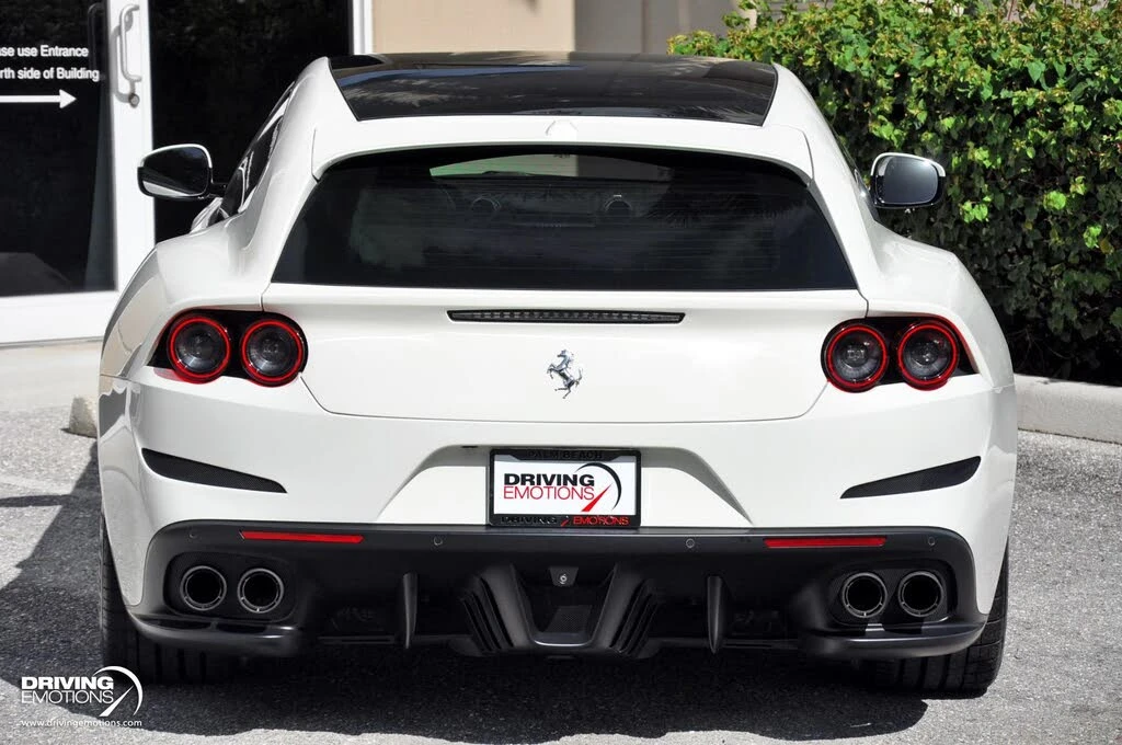 2017 Ferrari GTC4Lusso - Image 20 of 31