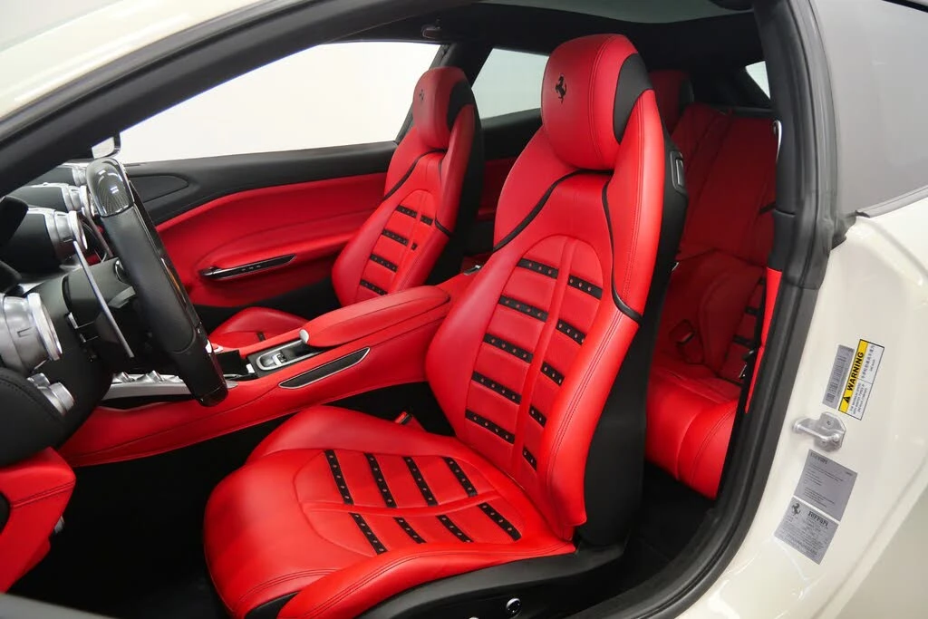 2017 Ferrari GTC4Lusso - Image 25 of 31