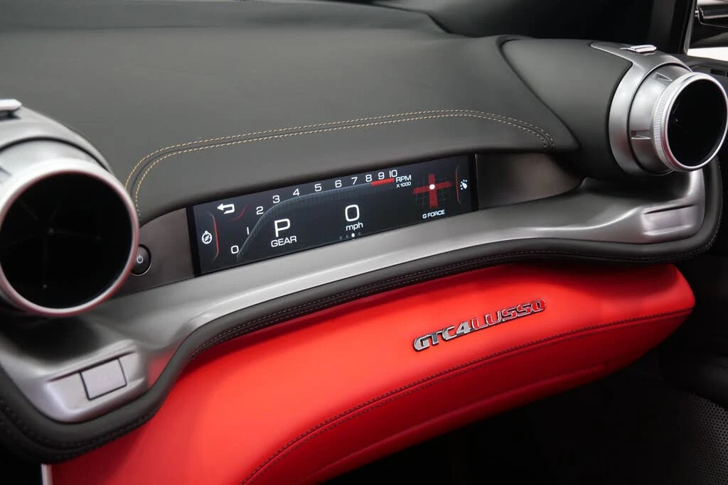 2017 Ferrari GTC4Lusso - Image 27 of 31