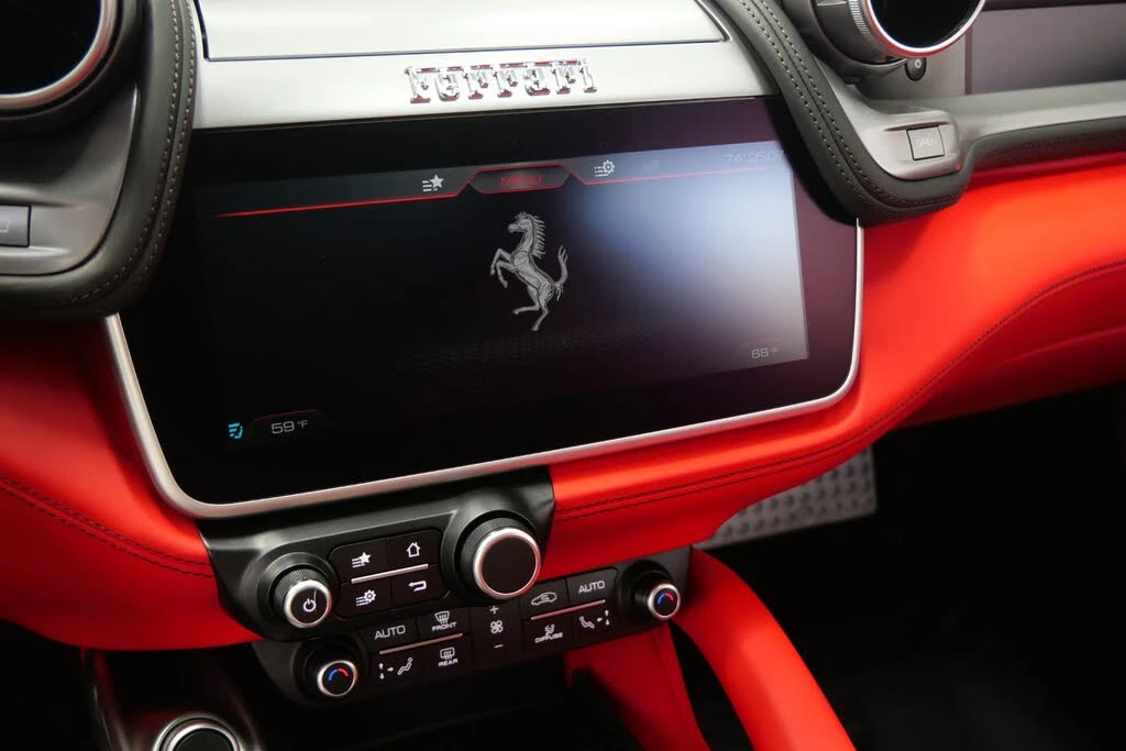 2017 Ferrari GTC4Lusso - Image 17 of 31