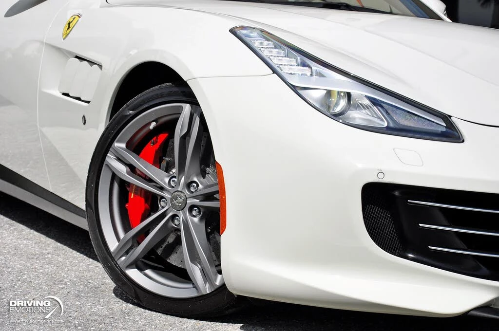 2017 Ferrari GTC4Lusso - Image 5 of 31