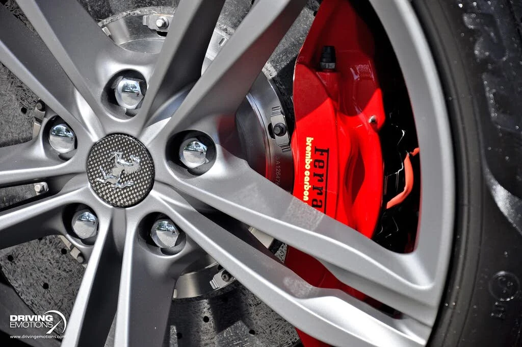2017 Ferrari GTC4Lusso - Image 13 of 31